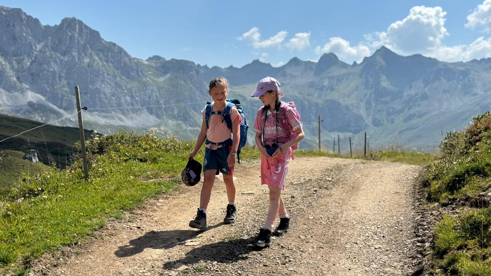 On the ridge with views into two countries