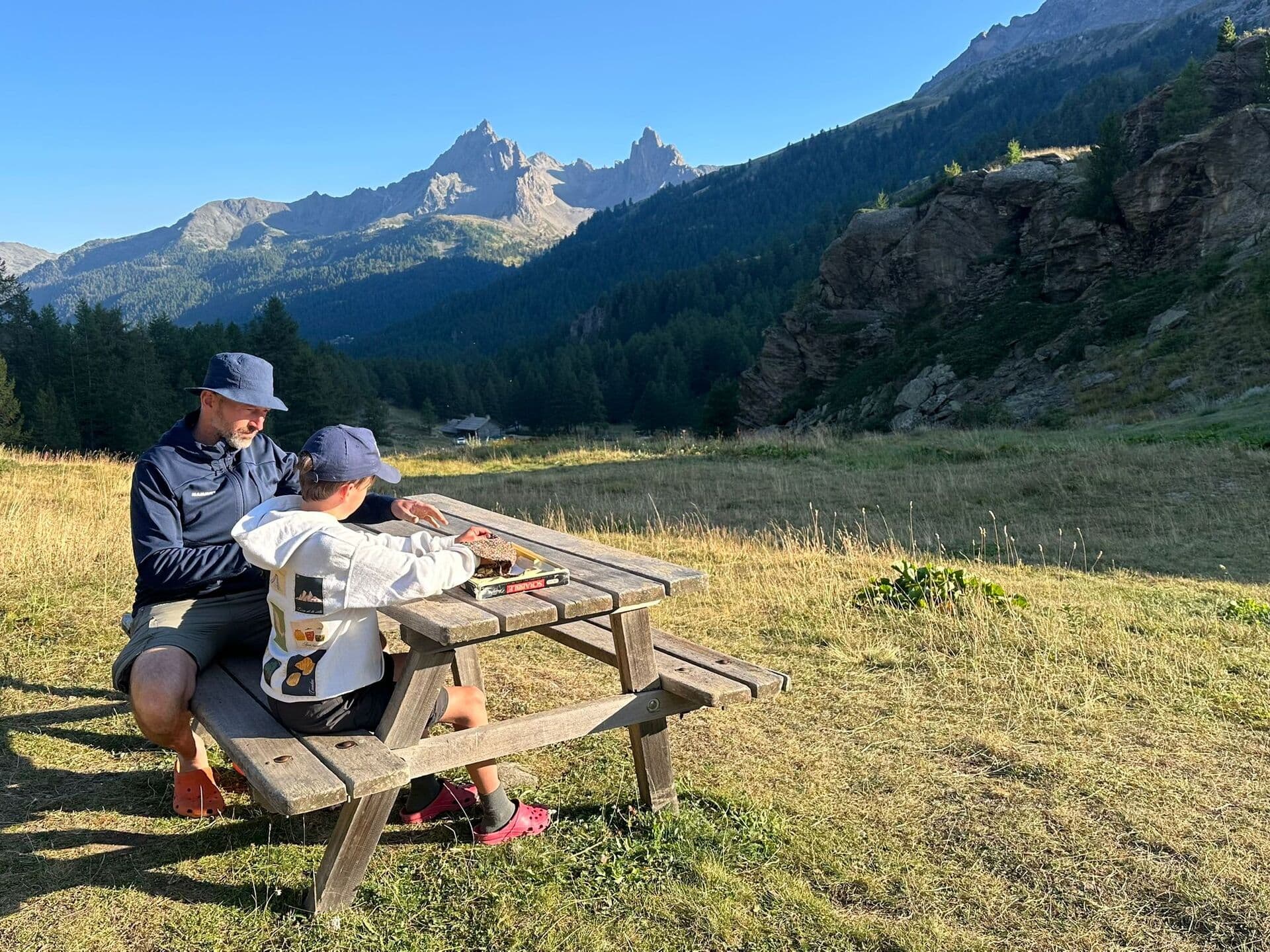 Walking as a family in the French Alps