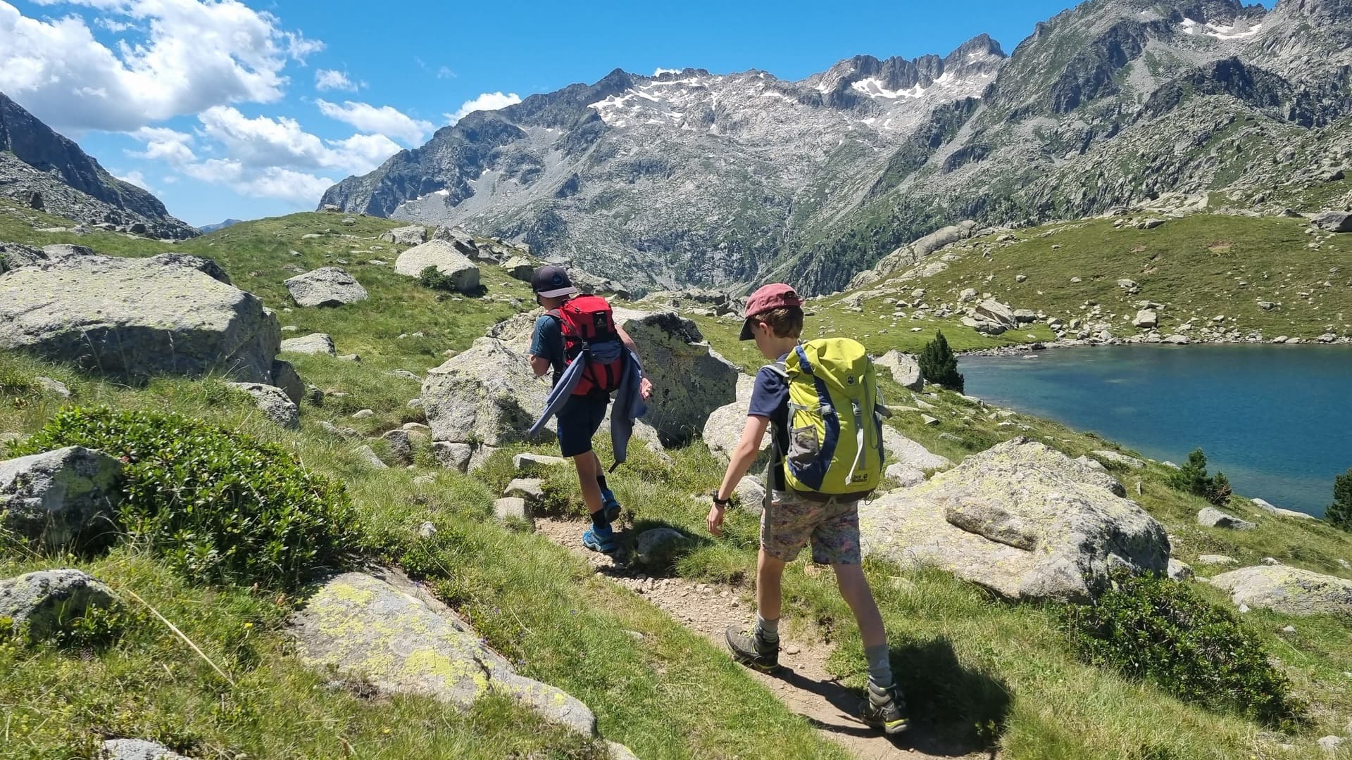 Descending towards the valley