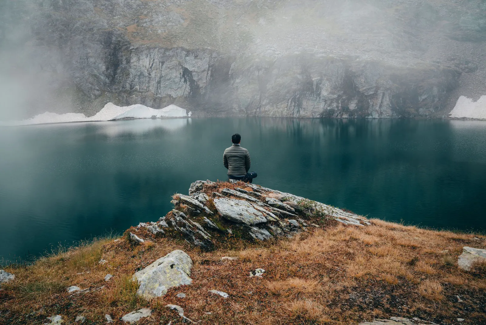 Cold-water training in a mountain stream